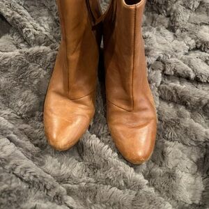 DKNY Tan Leather Heeled Ankle Boots